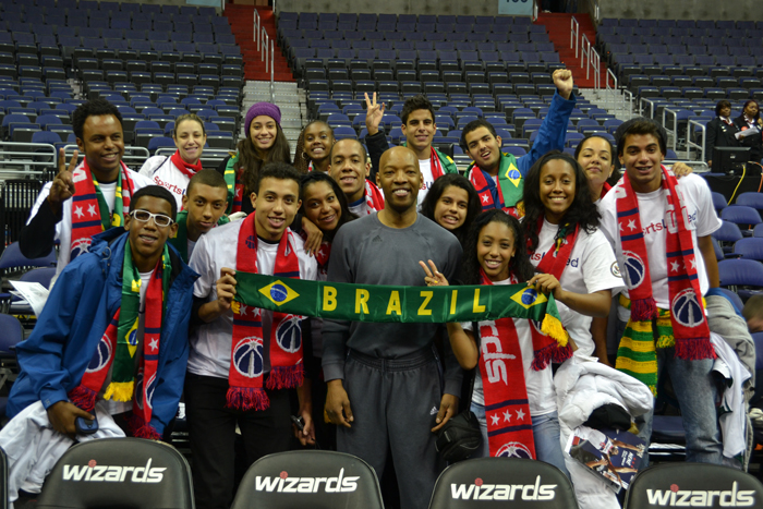 The Brazilian Sports Visitors have an opportunity to meet NBA players at the Washington, D.C. Wizards game.